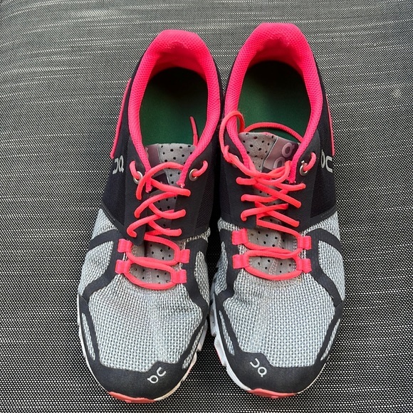 on cloud Shoes - On cloud gray and pink sneakers size 10W